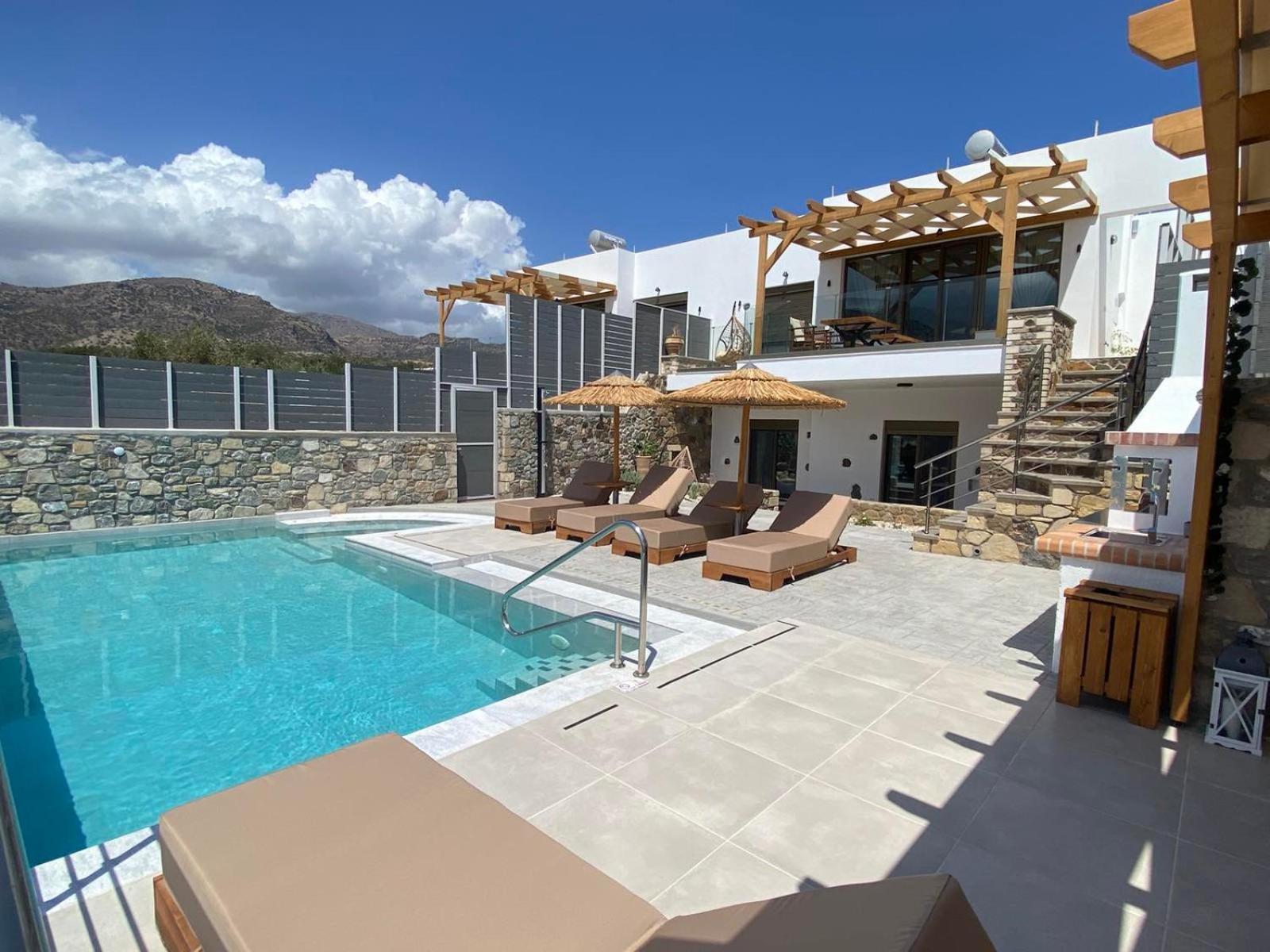 Mediterranean View Villa Makrýgialos Esterno foto